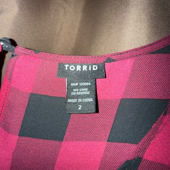 Torrid Pink and Black Asymmetrical Tank Top - Picture 5 of 5